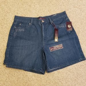 Gloria Vanderbilt Alana Short